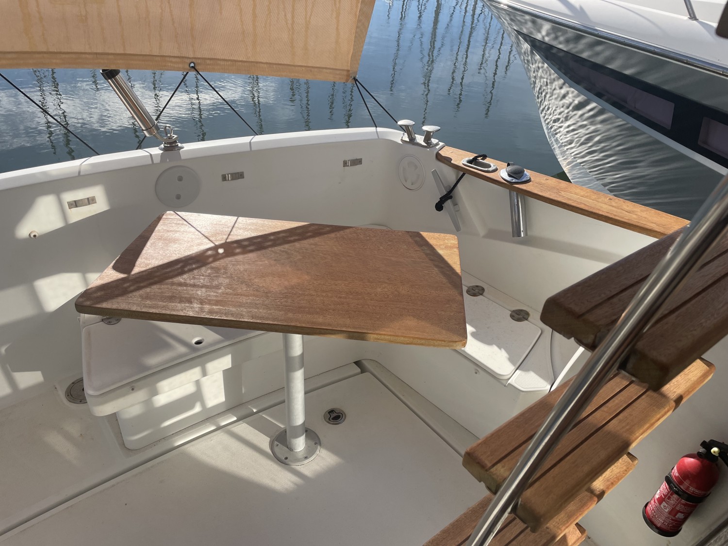 slider 3 Beneteau Antares 30 Fly